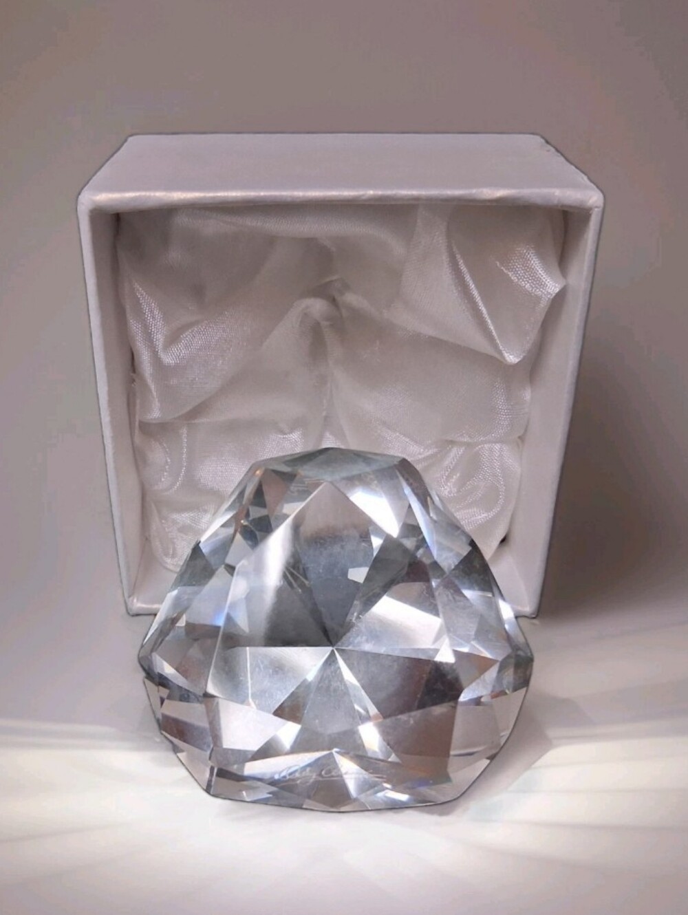 Oleg Cassini Crystal Paperweight Cut Diamond Hexagon Clear 2” 131551
